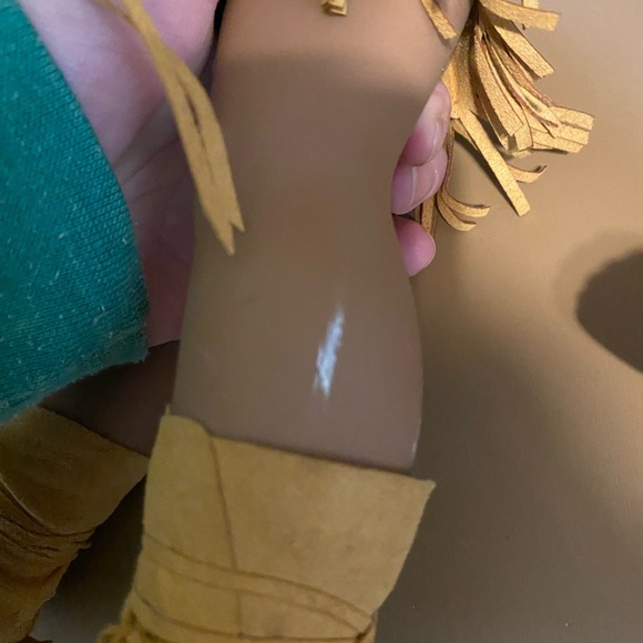 American Girl dolls - Kaya and Melody - Picture 2 of 8